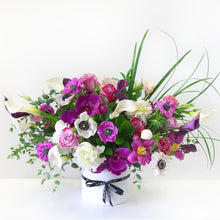 Load image into Gallery viewer, The Monie Hatbox