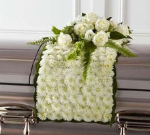 Load image into Gallery viewer, Blanket of Flowers
