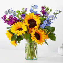 Load image into Gallery viewer, Catching Rays Bouquet

